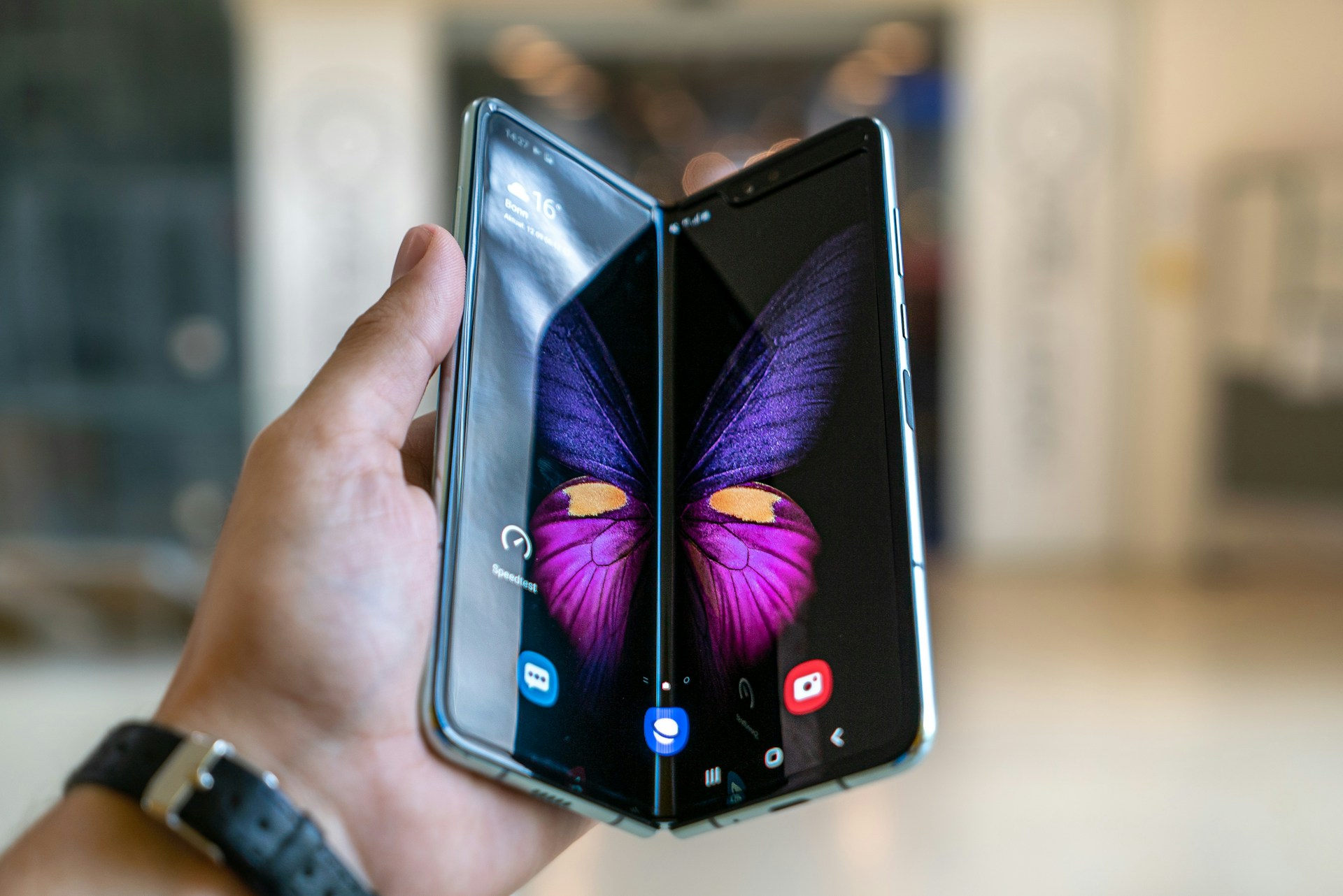 Foldable Face-Off: Top 5 Best Foldable Phones for Everyday Use