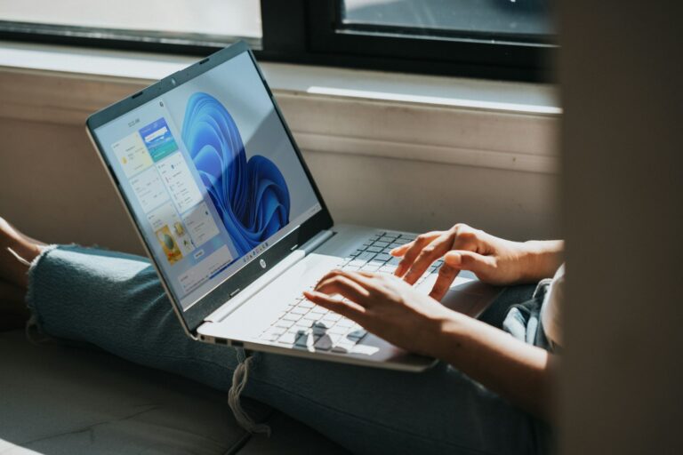 How to Screenshot on Windows: Shortcuts and Tools Explained