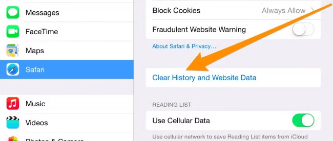 Settings menu showing Safari options, with an arrow pointing to "Clear History and Website Data."