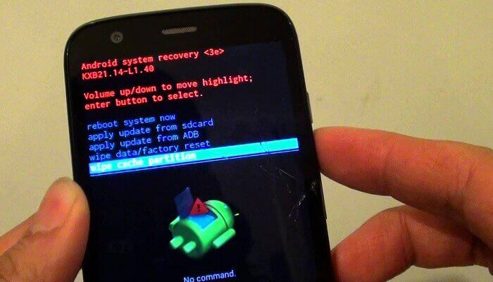 A smartphone screen displaying the Android system recovery menu with options for rebooting, updating, and wiping cache, highlighted in blue.